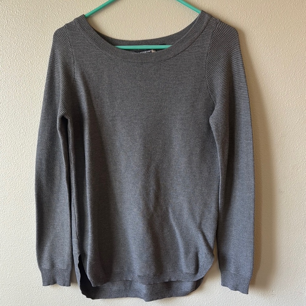 Sweater Works Gray Ribbed Sweater S Rayon Nylon Blend Scoop Neck Cozy Casual
